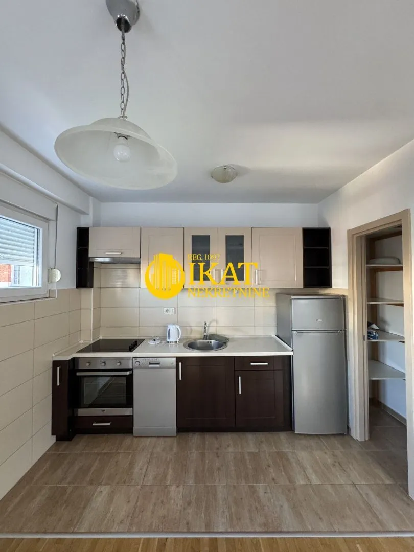 Rent, two bedroom apartment, 57m², Crveni Krst, Beograd