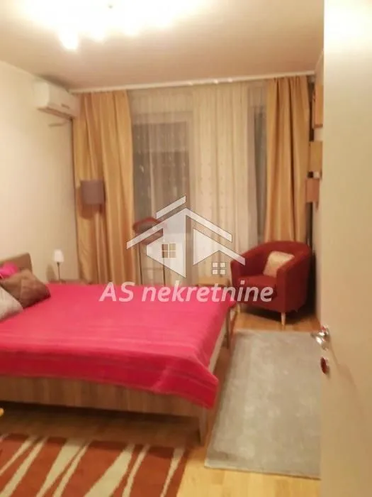 Izdavanje, dvosoban stan, 70m², Novi Beograd Sve Podlokacije, Beograd