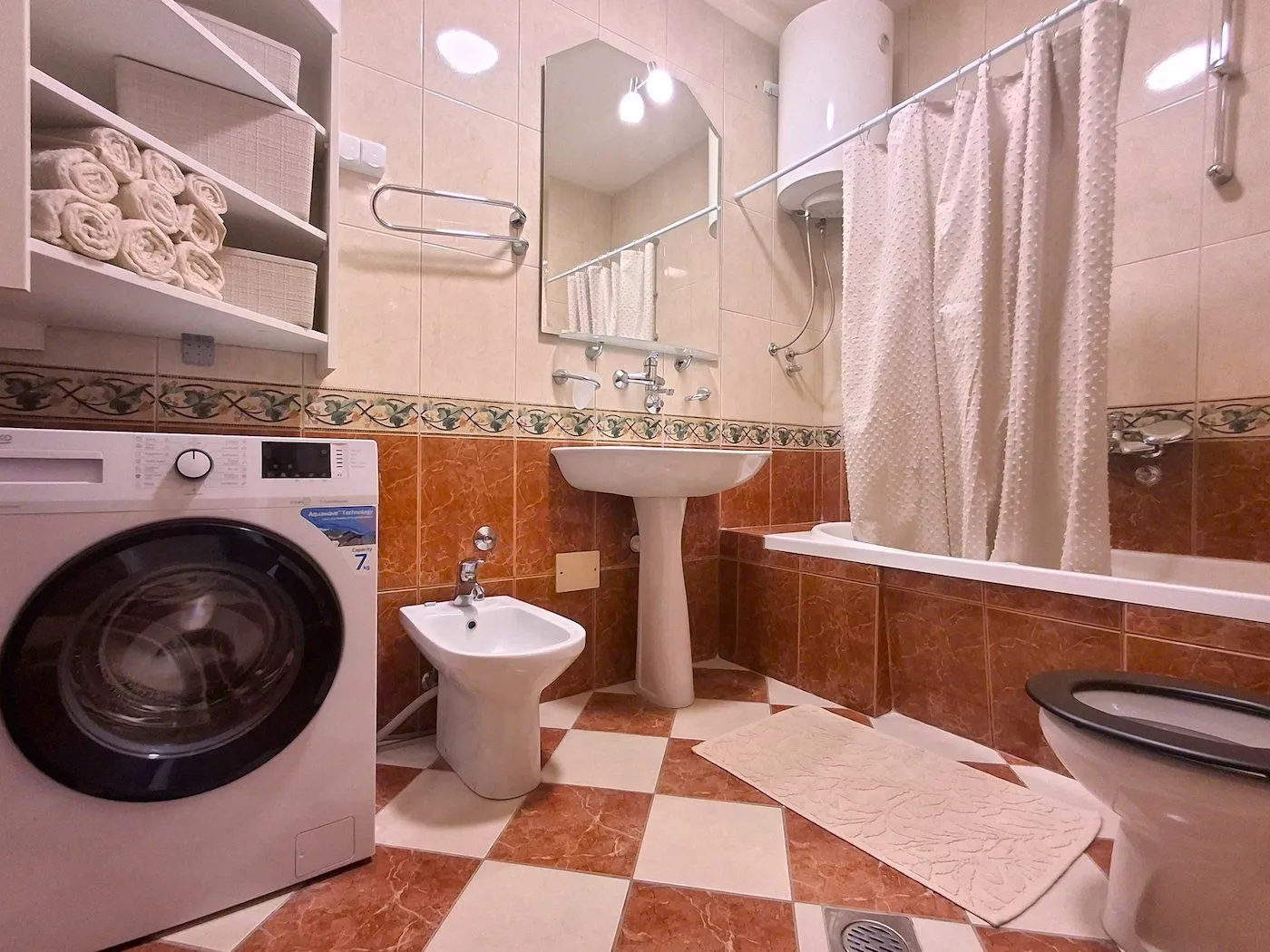 Izdavanje, stan, 115m², Momišići, Podgorica