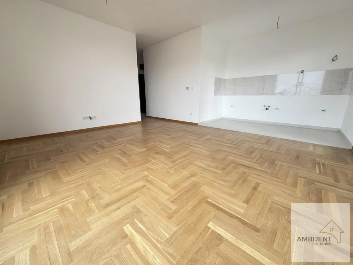 Sale, three bedroom apartment, 73m², Surčin, Beograd