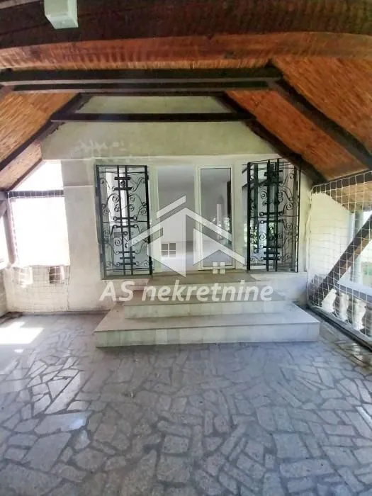 Rent, house, 260m², Neimar, Vračar Sve Podlokacije