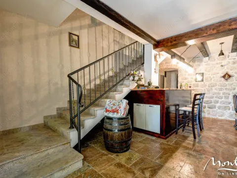 Prodaja, kuća, 415m², Dobrota, Kotor - image 5