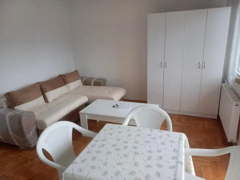 Prodaja, jednosoban stan, 40m², Podbara, Novi Sad Sve Podlokacije