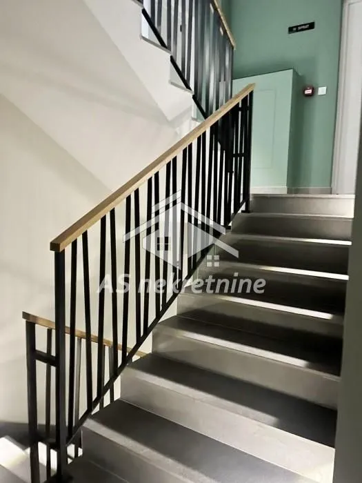 Izdavanje, stan, 55m², Južni Bulevar, Vračar Sve Podlokacije