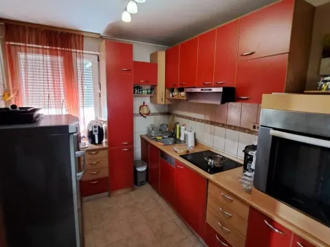 Rent, house, 220m², Donja Gorica, Podgorica - image 12
