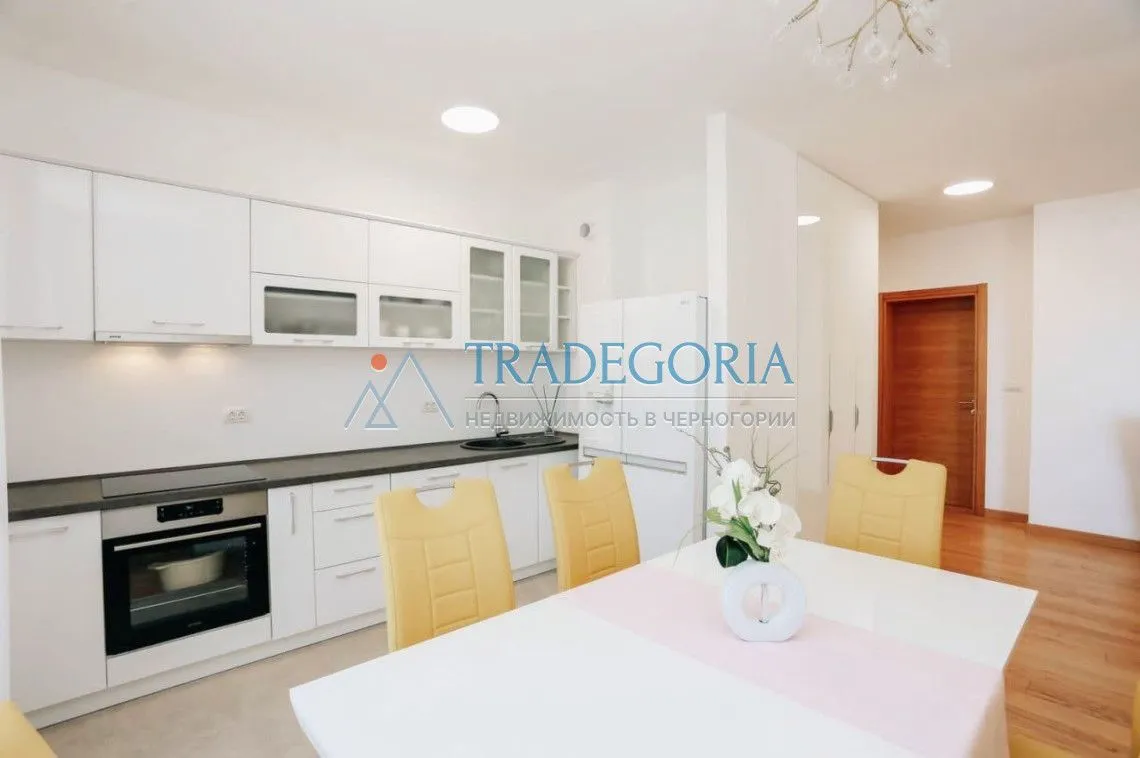 Prodaja, trosoban stan, 120m², Rafailovići, Budva