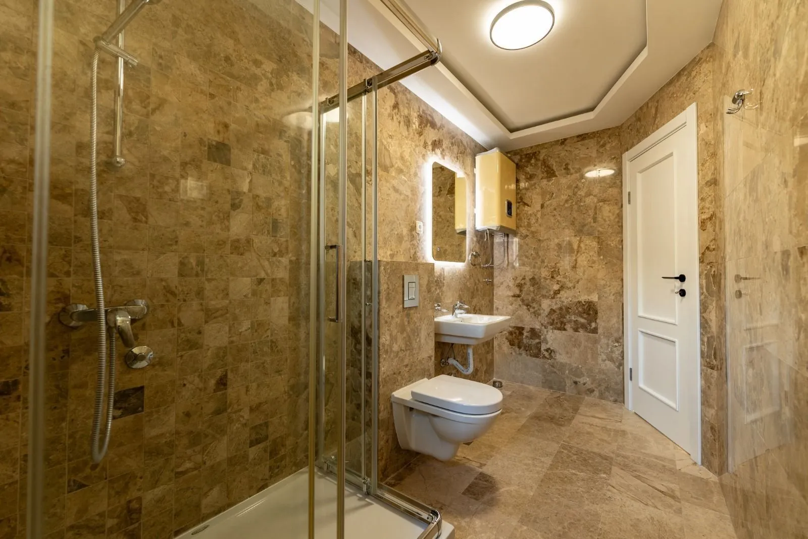 Prodaja, trosoban stan, 160m², Pržno, Budva