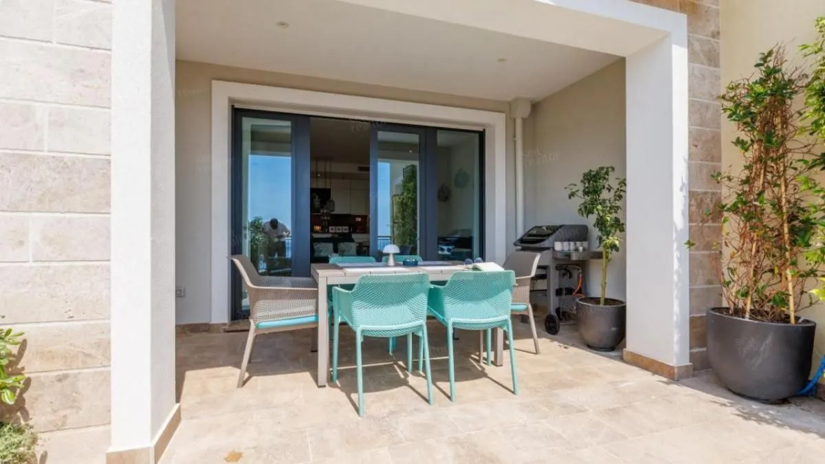 Prodaja, jednosoban stan, 153m², Luštica Bay, Tivat