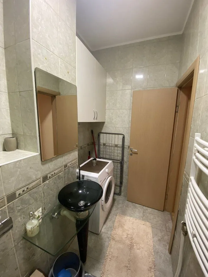 Izdavanje, jednosoban stan, 32m², Stari grad, Novi Sad