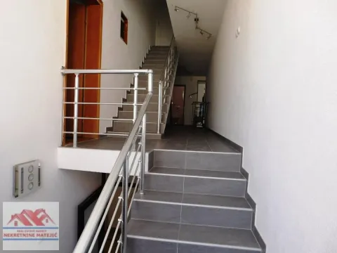 Prodaja, kuća, 300m², Stanovo, Kragujevac - image 22