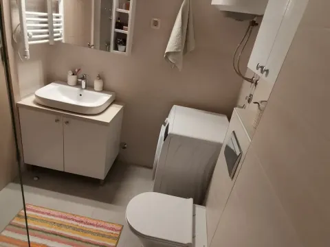 Rent, one bedroom apartment, 50m², Blok 9, Podgorica - image 5