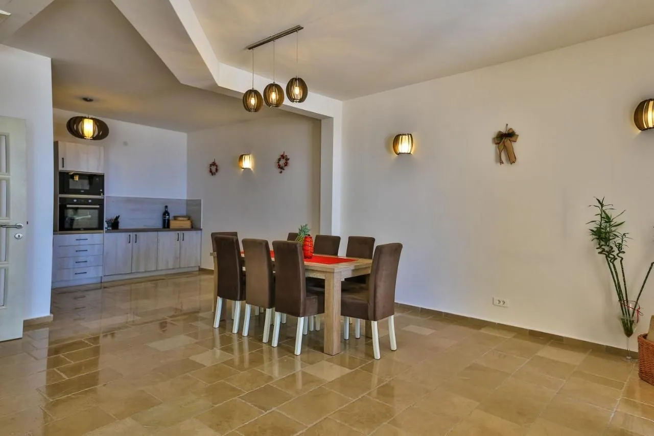 Sale, house, 150m², Reževići, Budva
