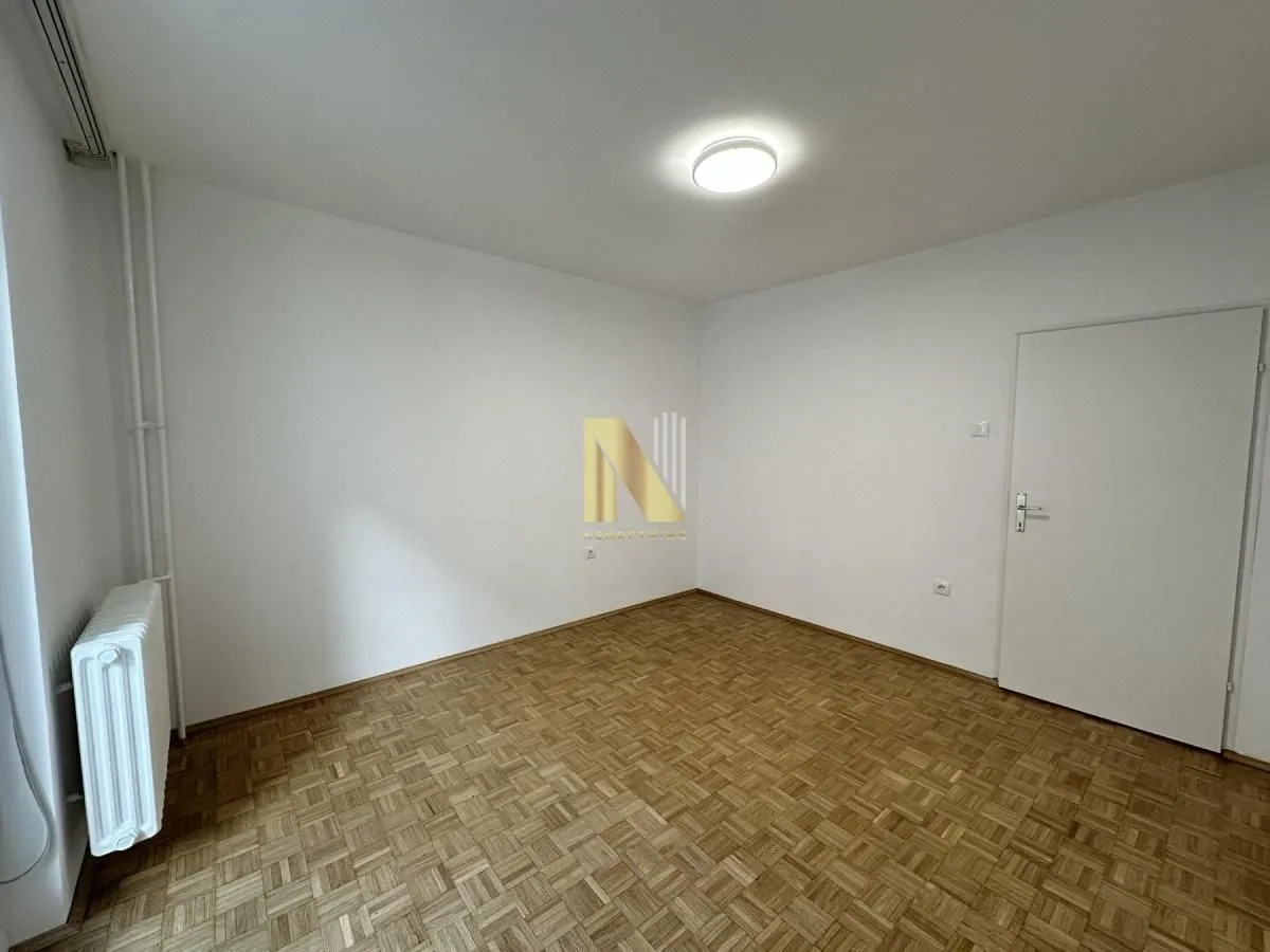 Rent, office space, 105m², Centar, Novi Sad