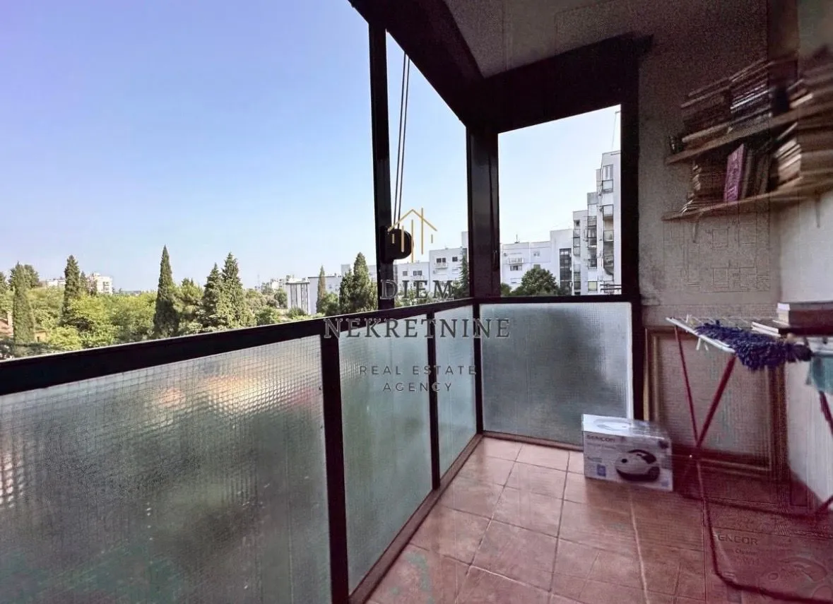 Izdavanje, jednosoban stan, 45m², Zabjelo, Podgorica