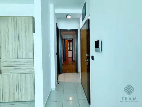 Izdavanje, poslovni prostor, 90m², Centar, Podgorica - image 11