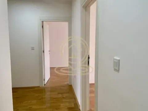 Prodaja, četvorosoban stan, 92m², Crveni Pevac, Niš - image 2