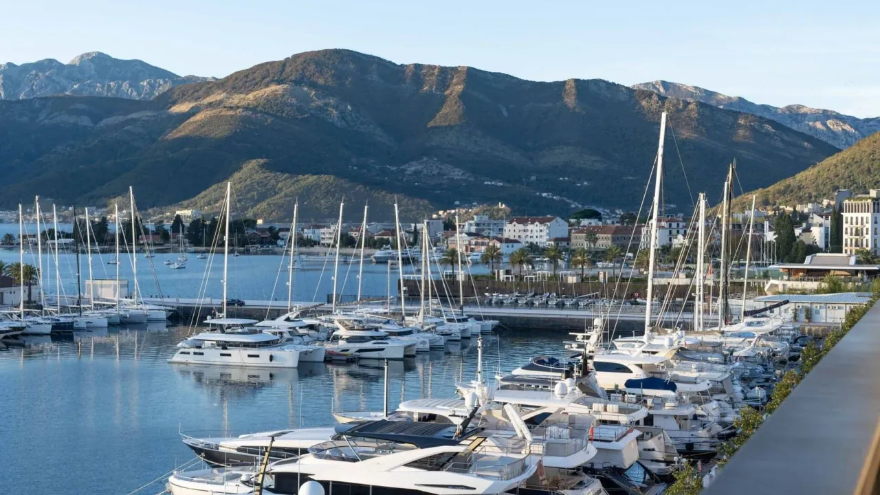 Prodaja, dvosoban stan, 140m², Porto Montenegro, Tivat