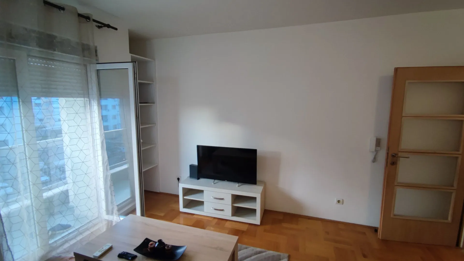 Rent, one bedroom apartment, 40m², Stari Aerodrom, Podgorica