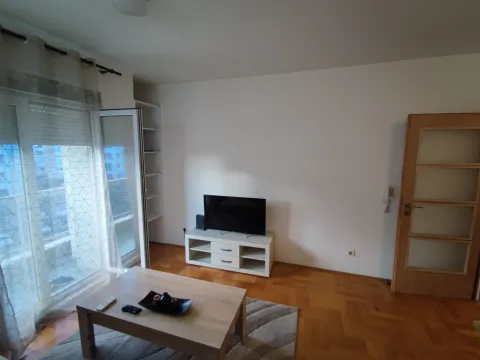 Rent, one bedroom apartment, 40m², Stari Aerodrom, Podgorica - image 12