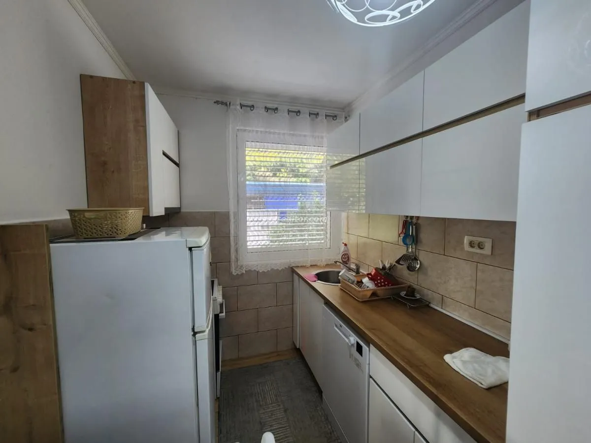 Prodaja, dvosoban stan, 48m², Dobrota, Kotor