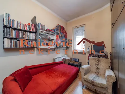 Sale, three bedroom apartment, 65m², Kalenić Pijaca, Vračar Sve Podlokacije - image 15