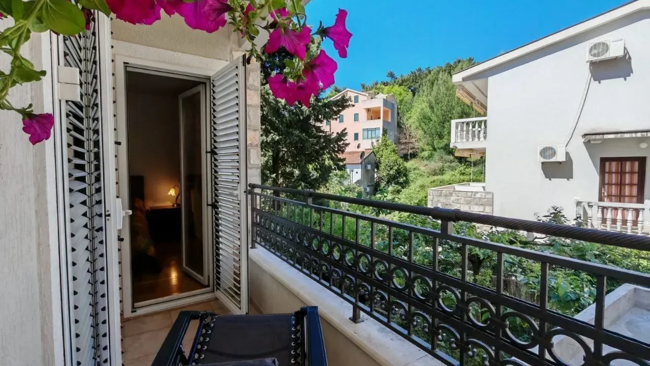 Prodaja, dvosoban stan, 85m², Petrovac, Budva