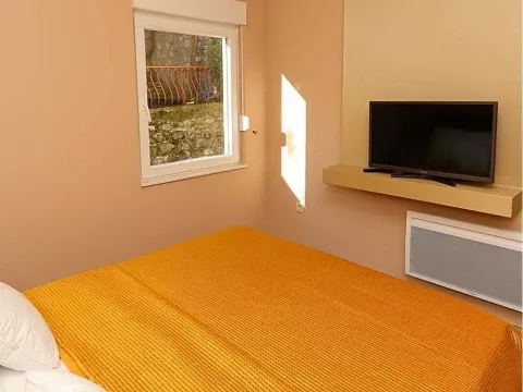 Sale, two bedroom apartment, 84m², Bečići, Budva - image 21