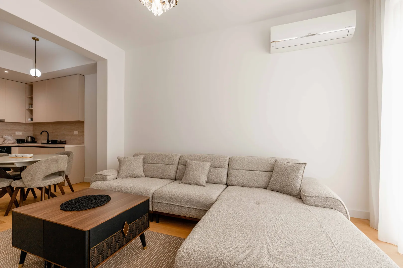 Rent, two bedroom apartment, 64m², Bečići, Budva