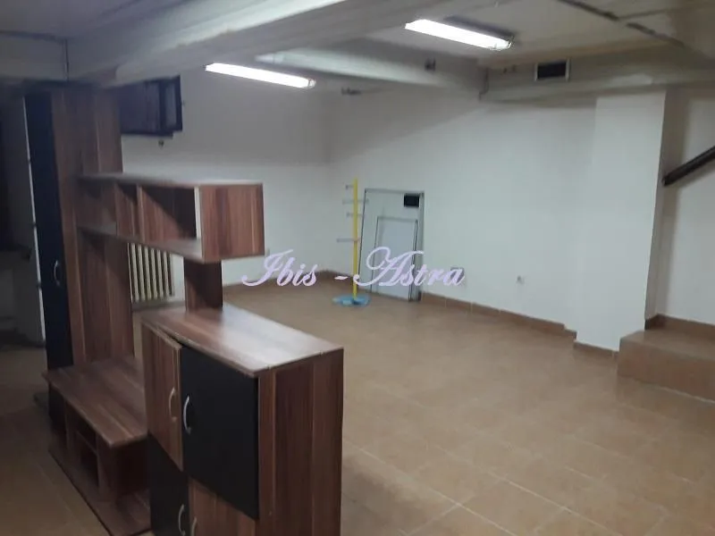 Rent, office space, 88m², Voždovac Sve Podlokacije, Beograd