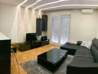 Prodaja, jednosoban stan, 44m², Stari Aerodrom, Podgorica - image 1