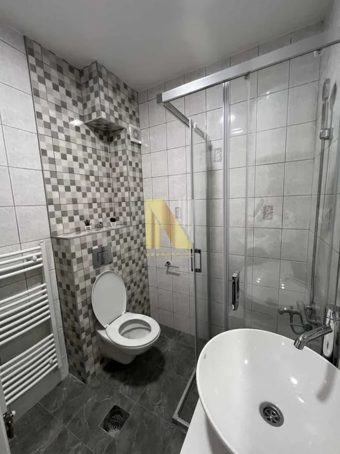 Izdavanje, garsonjera, 28m², Centar, Novi Sad