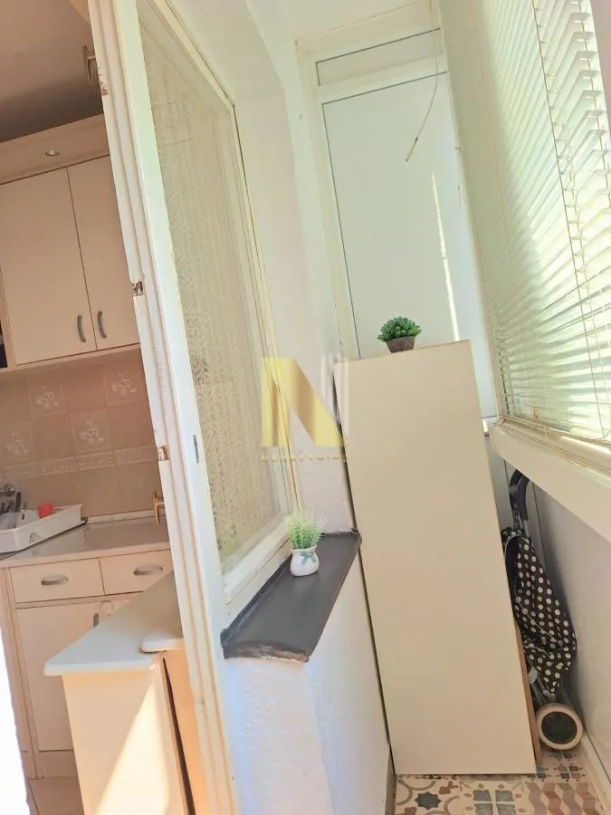 Izdavanje, dvosoban stan, 65m², Podbara, Novi Sad Sve Podlokacije
