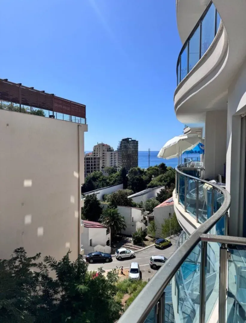 Sale, two bedroom apartment, 58m², Bečići, Budva