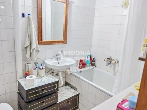 Prodaja, trosoban stan, 74m², Borča 1, Borča Sve Podlokacije - image 8