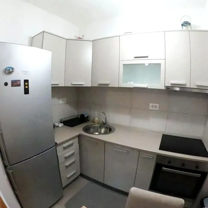 Izdavanje, jednosoban stan, 43m², City Kej, Podgorica