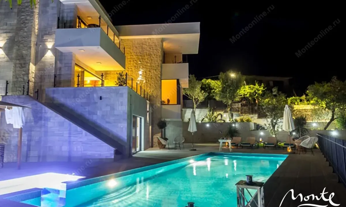 Prodaja, kuća, 350m², Herceg Novi, Crna Gora