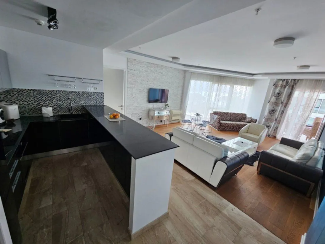 Sale, two bedroom apartment, 104m², Tre Canne, Budva