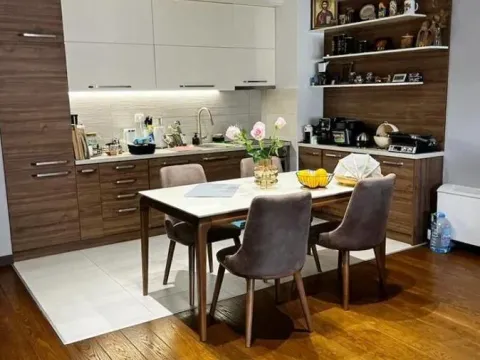 Prodaja, jednosoban stan, 77m², Centar, Budva - image 5