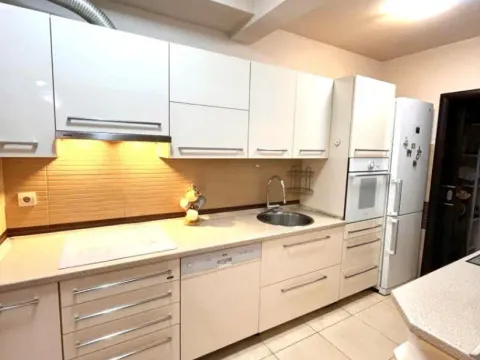 Prodaja, dvosoban stan, 81m², Bečići, Budva - image 3