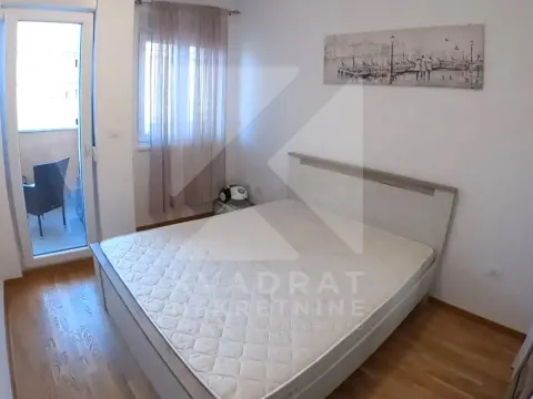 Izdavanje, jednosoban stan, 43m², City Kej, Podgorica - image 4