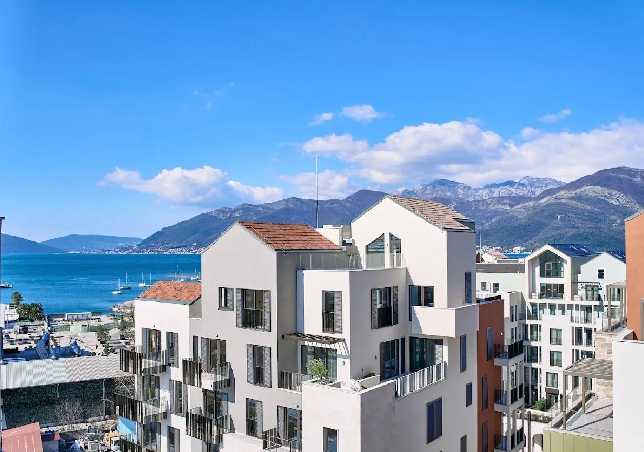 Prodaja, dvosoban stan, 102m², Boka Place, Tivat