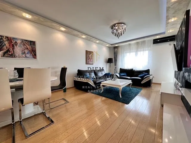 Rent, two bedroom apartment, 76m², City Kvart, Podgorica