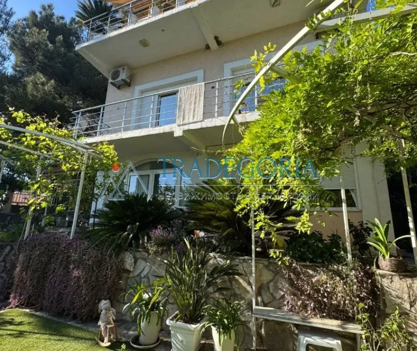 Prodaja, kuća, 302m², Bar, Crna Gora