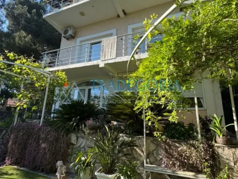 Prodaja, kuća, 302m², Bar, Crna Gora