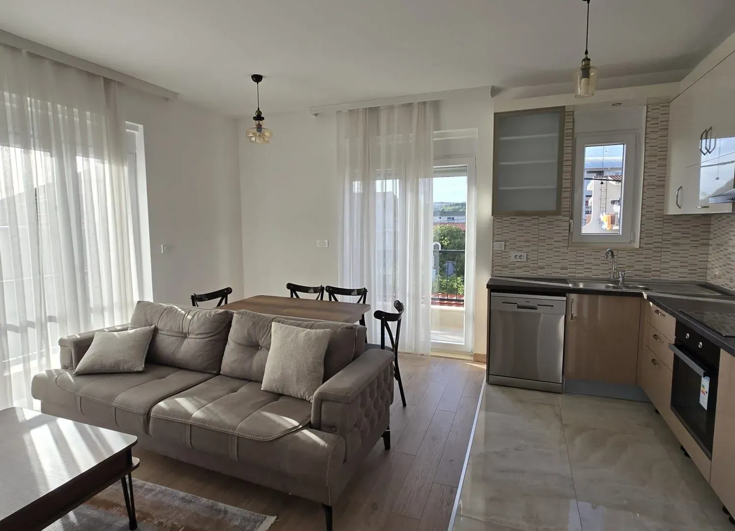 Prodaja, jednosoban stan, 52m², Stari Aerodrom, Podgorica