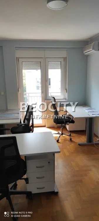 Prodaja, trosoban stan, 78m², Centar, Novi Sad