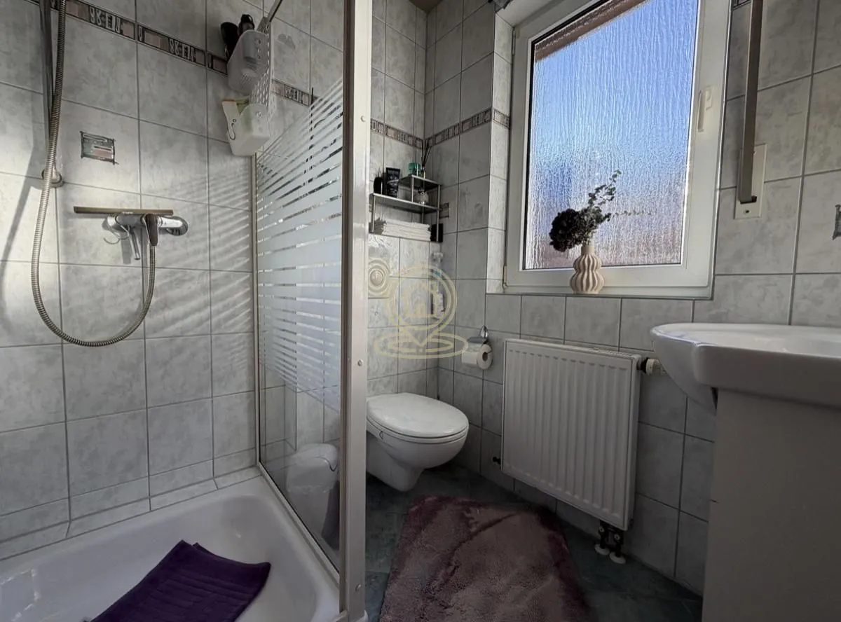 Prodaja, kuća, 230m², Korićani, Kragujevac