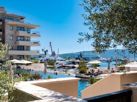 Prodaja, jednosoban stan, 99m², Porto Montenegro, Tivat - image 17