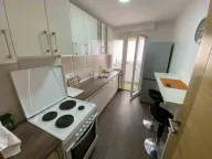 Izdavanje, trosoban stan, 66m², Dom zdravlja, Niš - image 11