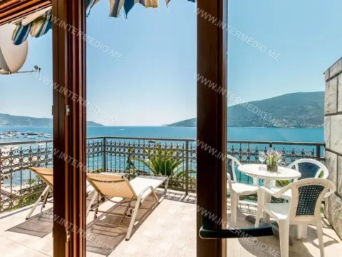 Prodaja, dvosoban stan, 68m², Centar, Herceg Novi